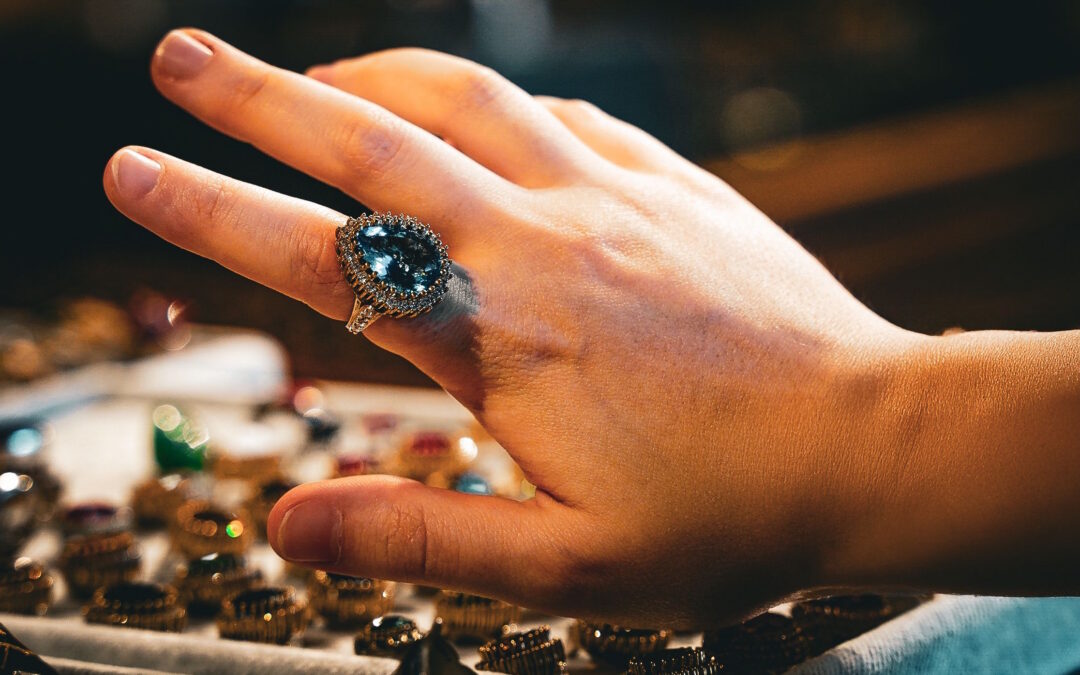 What Antiques Roadshow Gets Right (and Wrong) About Jewellery